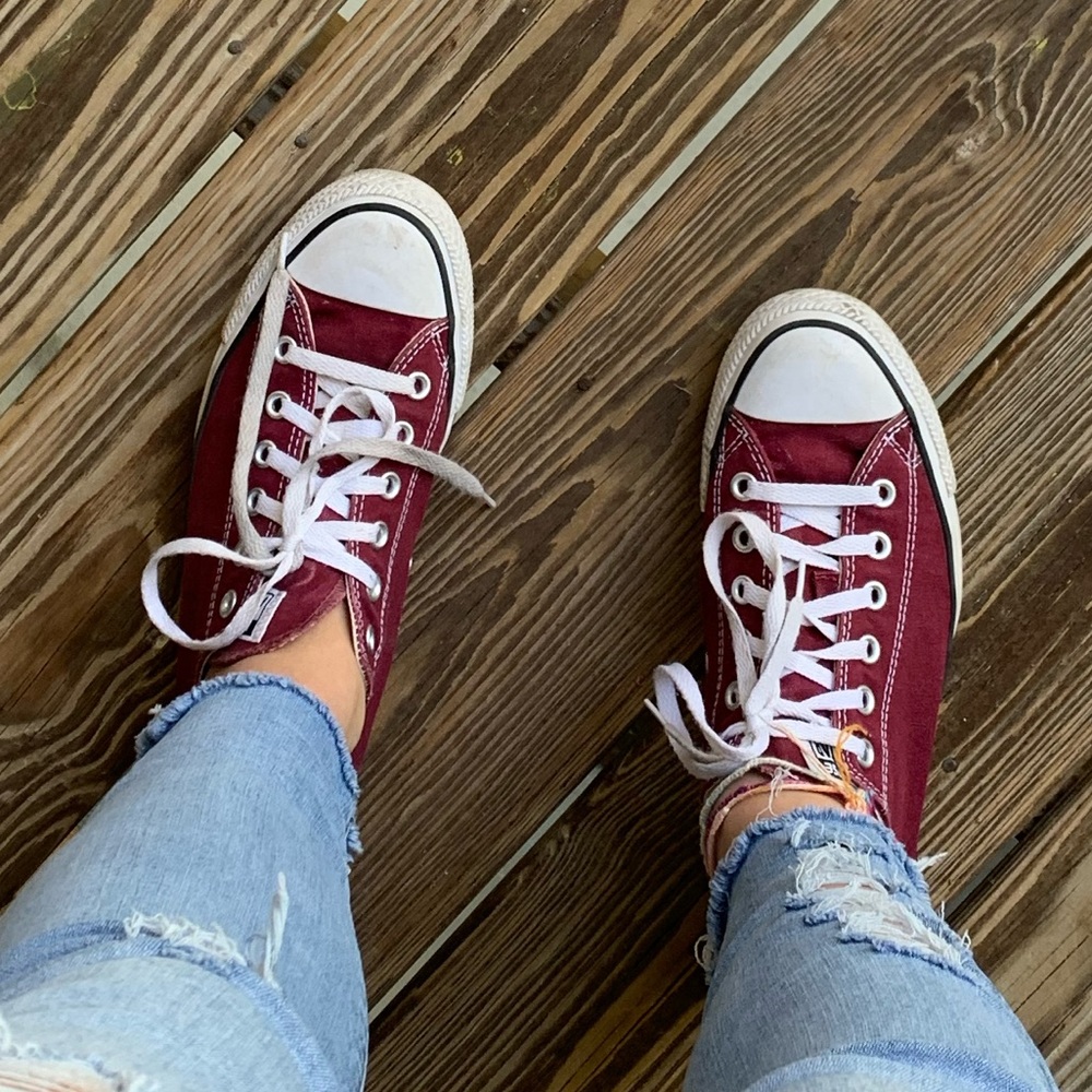 womens size 9 burgundy converse